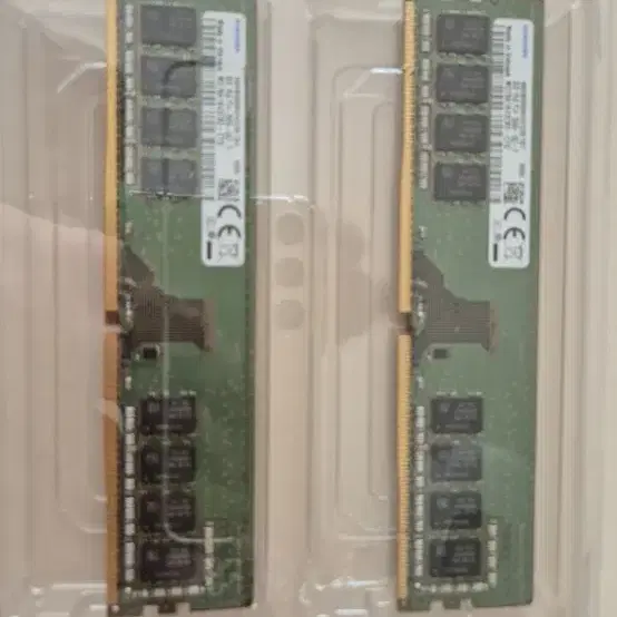 삼성 DDR4 8GB 메모리 2개 (시금치)