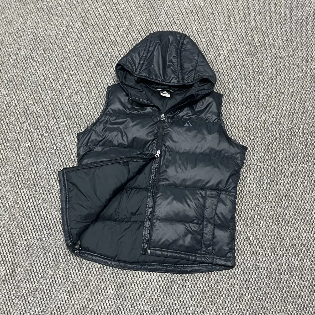 Nike ACG Goose Down VestPadded