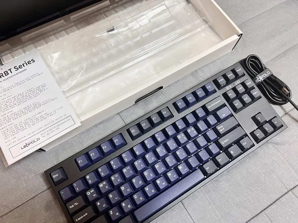 레오폴드 Leopold 청축 FC750PBT 유무선 게이밍 키보드