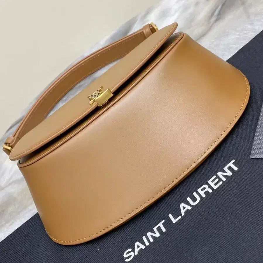 SAINT LAURENT YSL숄더백 토트