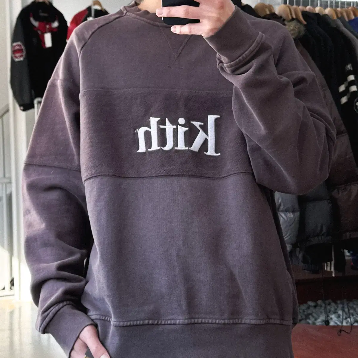 Kith 18F/W 판넬드 윌리엄스 크루넥 스웻 셔츠