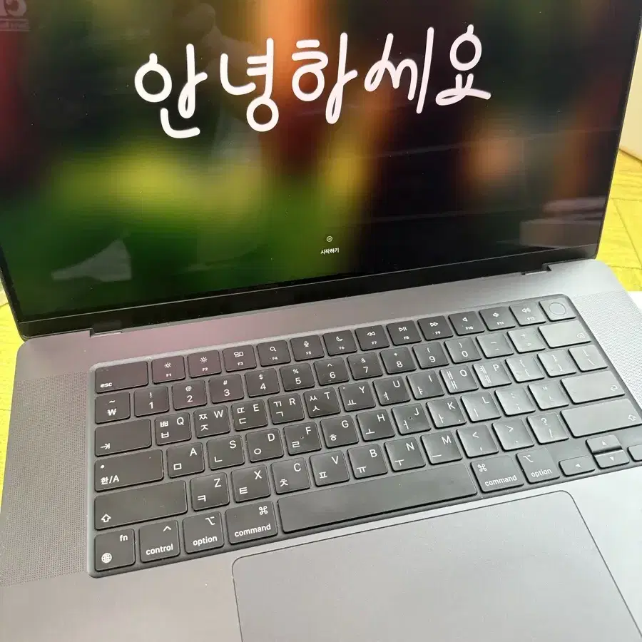 애플 맥북프로 16 M3 18GB 512GB 팝니다 (애플케어)