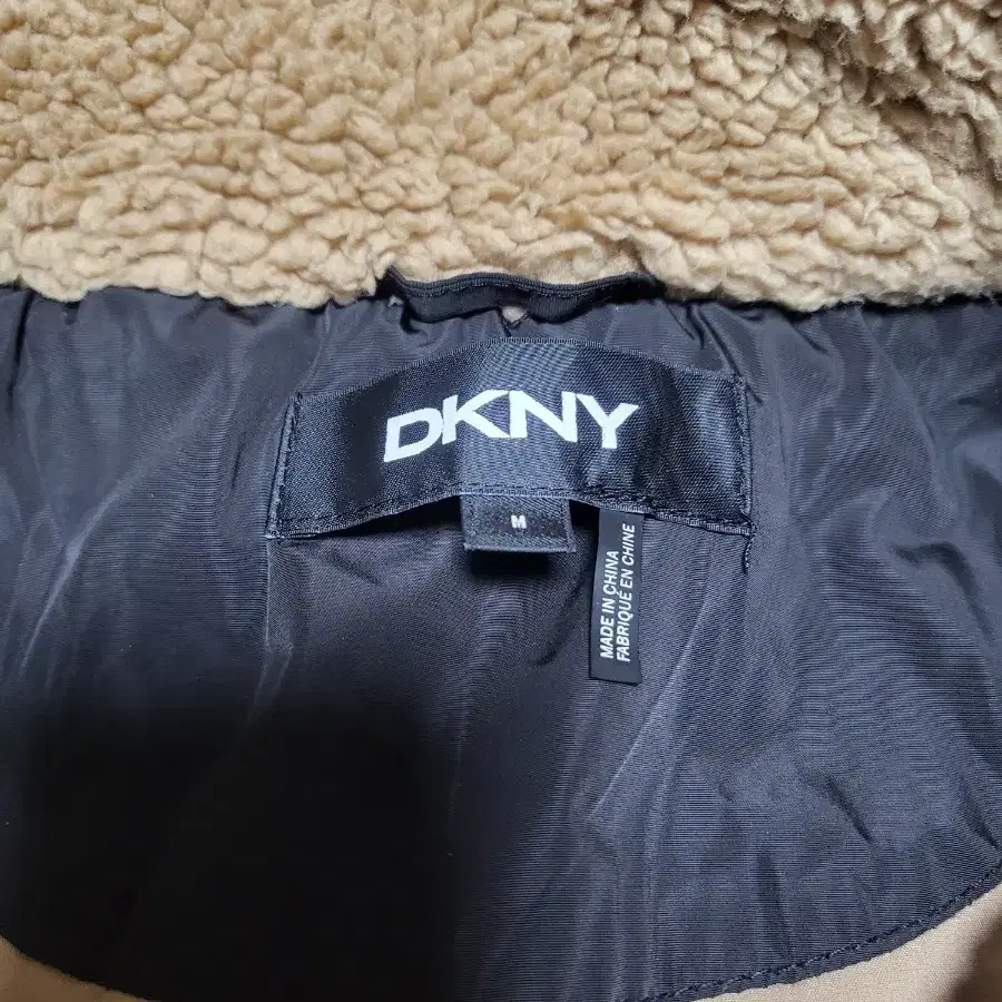 DKNY 뽀글이 후리스