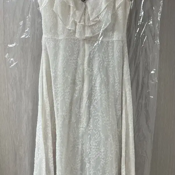 플로움 Waving Ruffle Dress