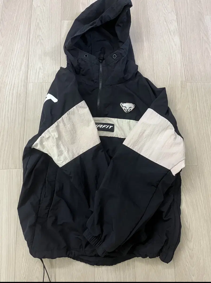 Dynafit Windbreaker Size M Sells