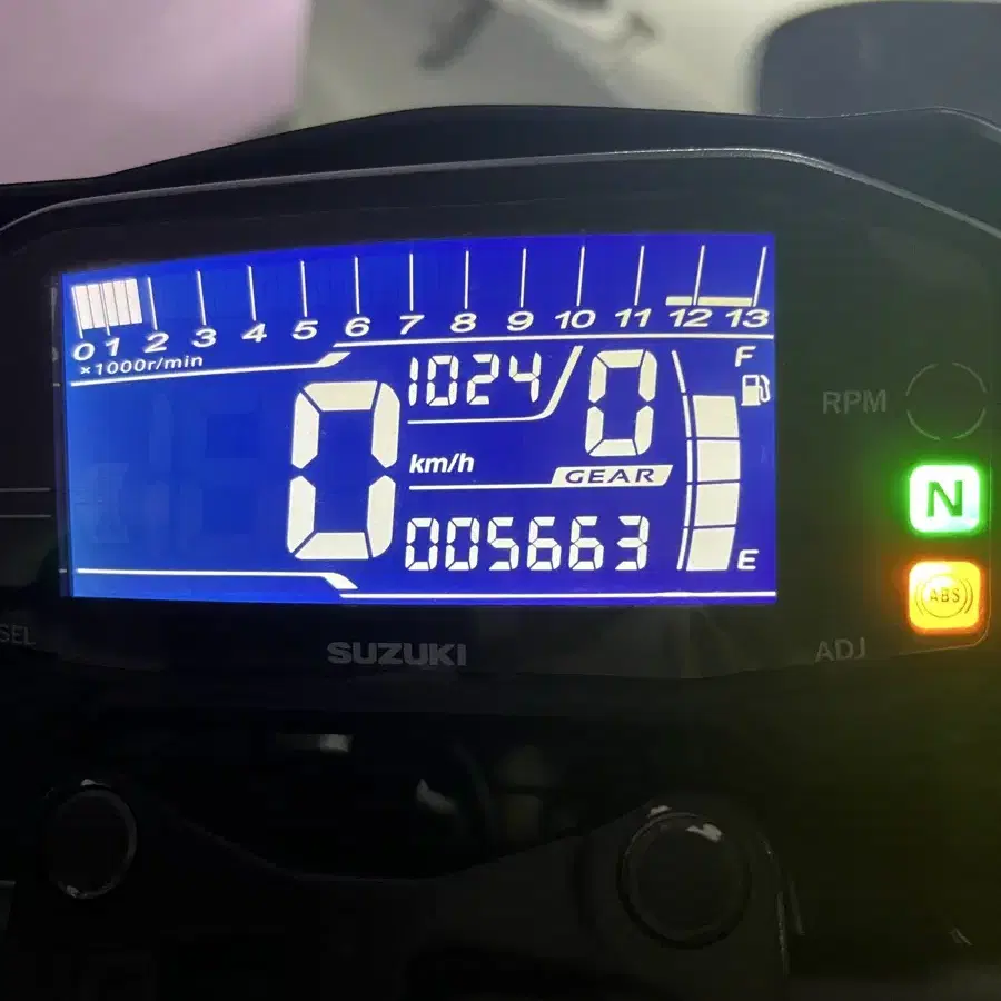 폐지완료) 23년식 스즈키 gsx s125 5663km 판매해요