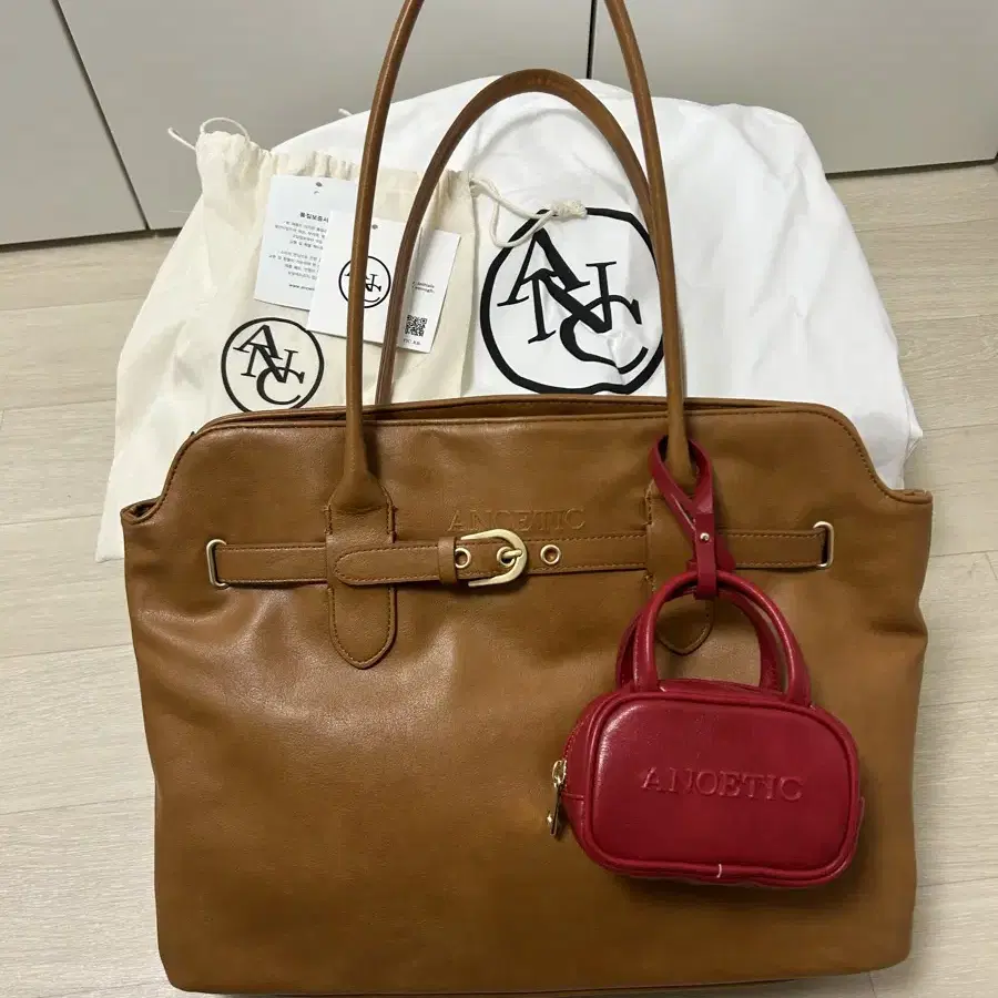 anoetic 아노에틱 classic belt shopper bag