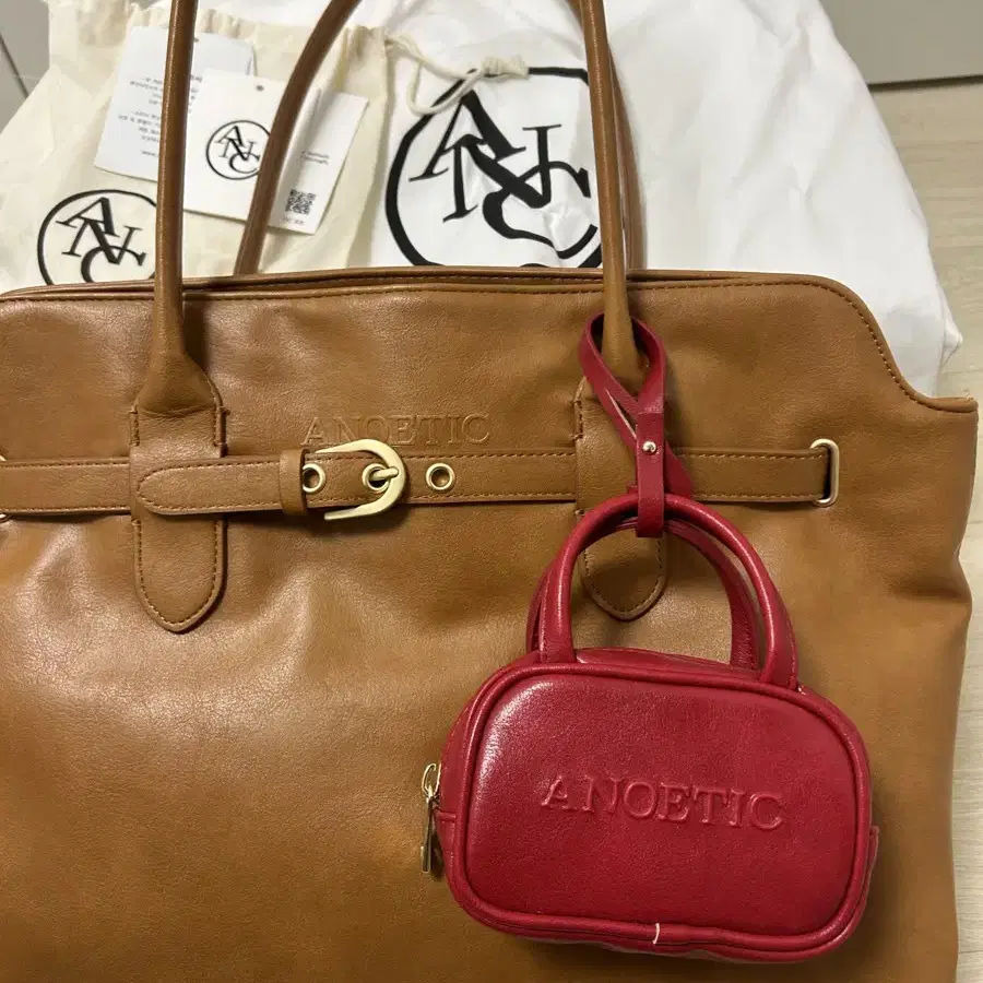 anoetic 아노에틱 classic belt shopper bag