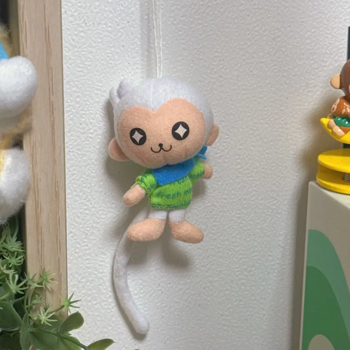 Japanese Classic Vintage Pinky Monkey White Monkey doll keyring Strap