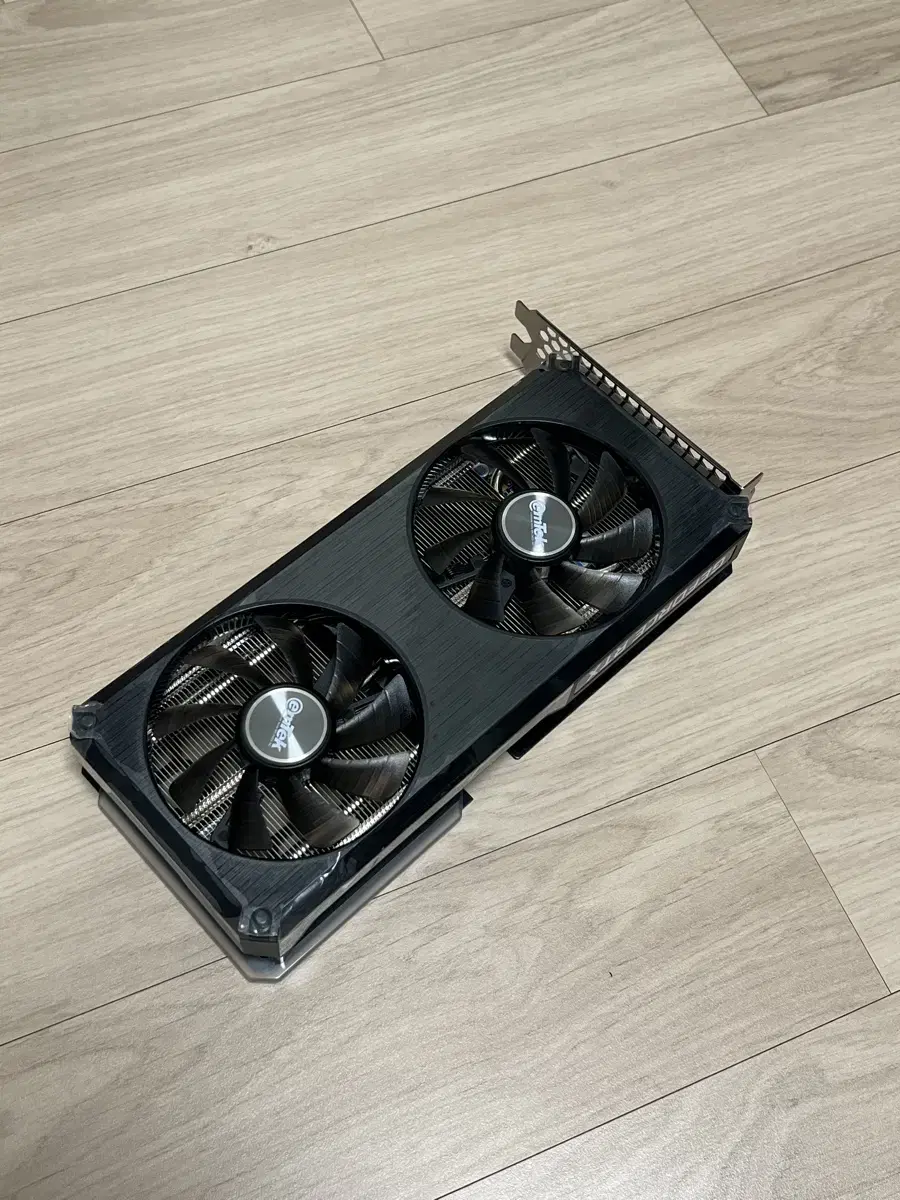 이엠텍 rtx3060 dual 12GB 그래픽카드팝니다