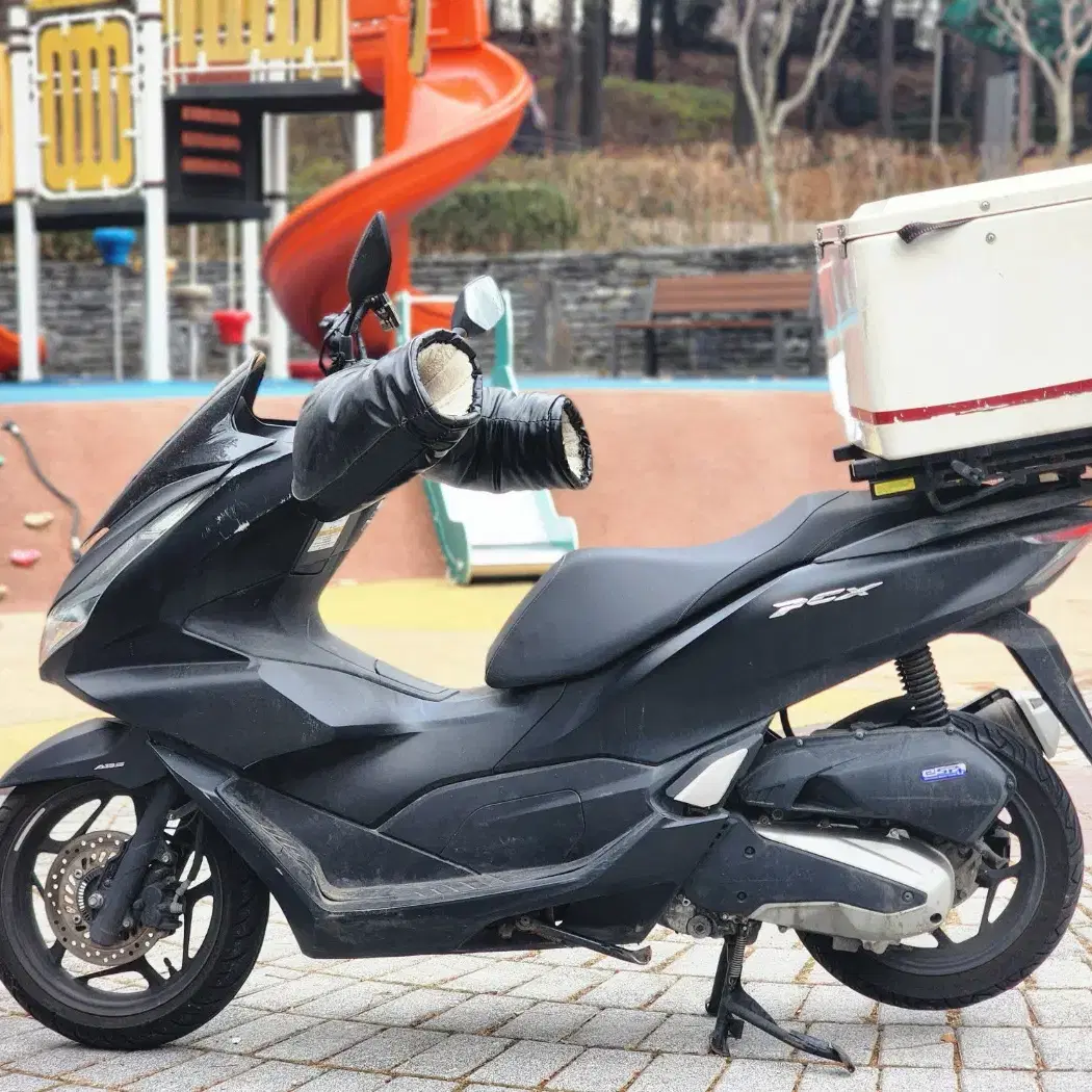 22년식 PCX125 ABS 배달세팅 팝니다