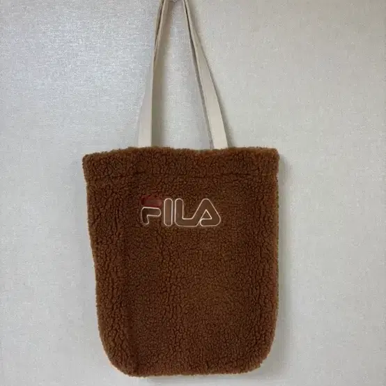 FILA 뽀글이가방