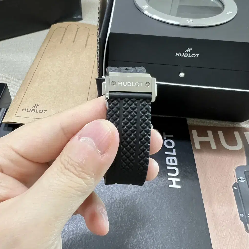 위블로 빅뱅 오리지널 카본 세라믹 크로노41mm 23년국내풀셋