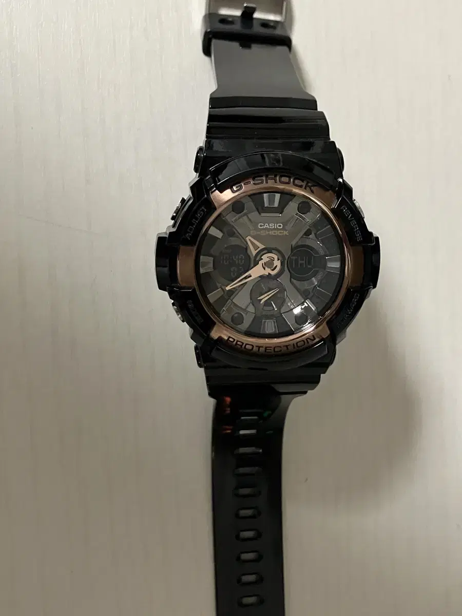 G-SHOCK 남성 손목시계 GA-200RG-1a