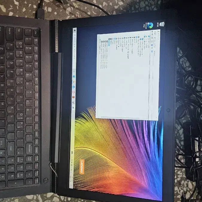 레노버 idea pad 700  i5-6세대 힌지파손