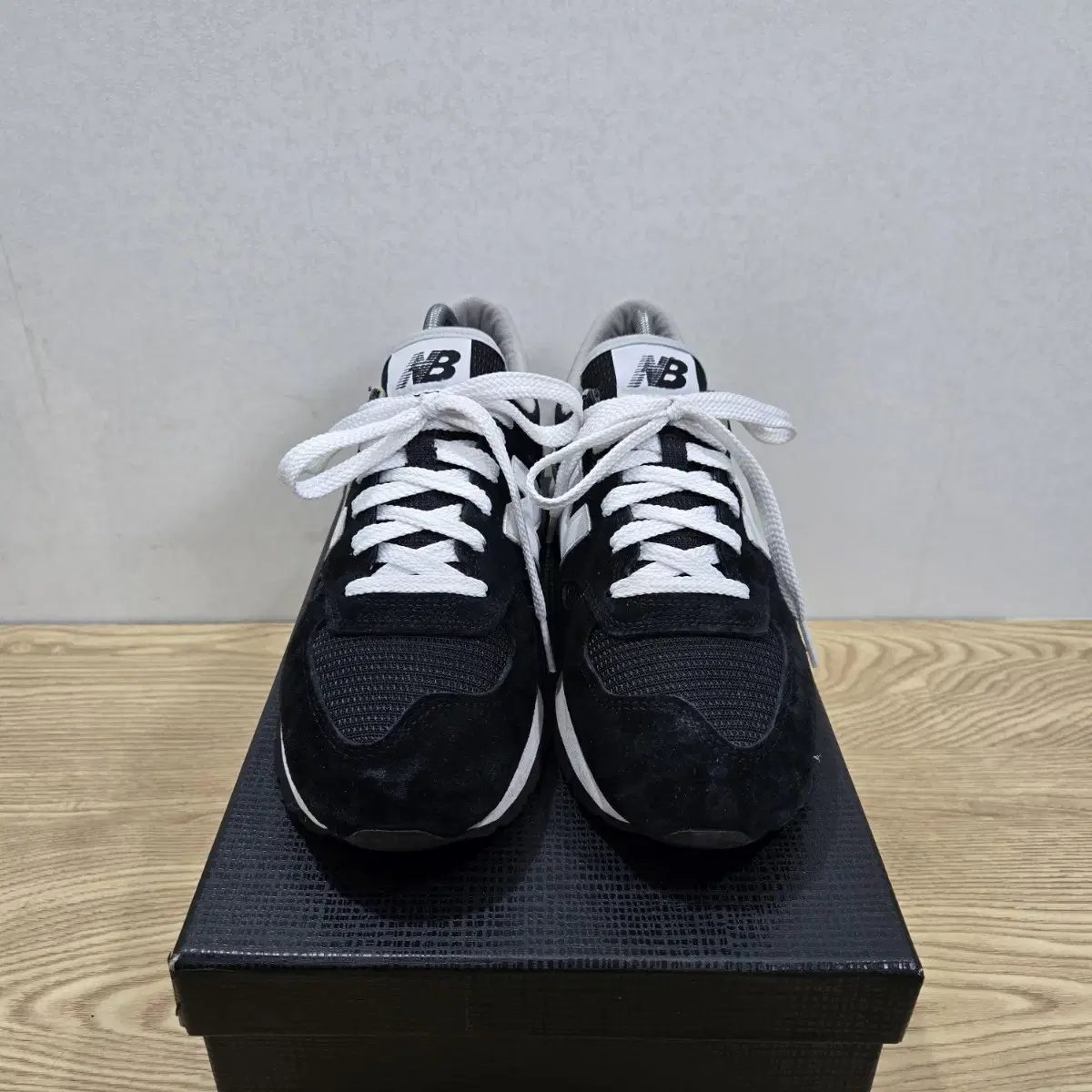 [260] 뉴발란스 990 v1 USA  블랙