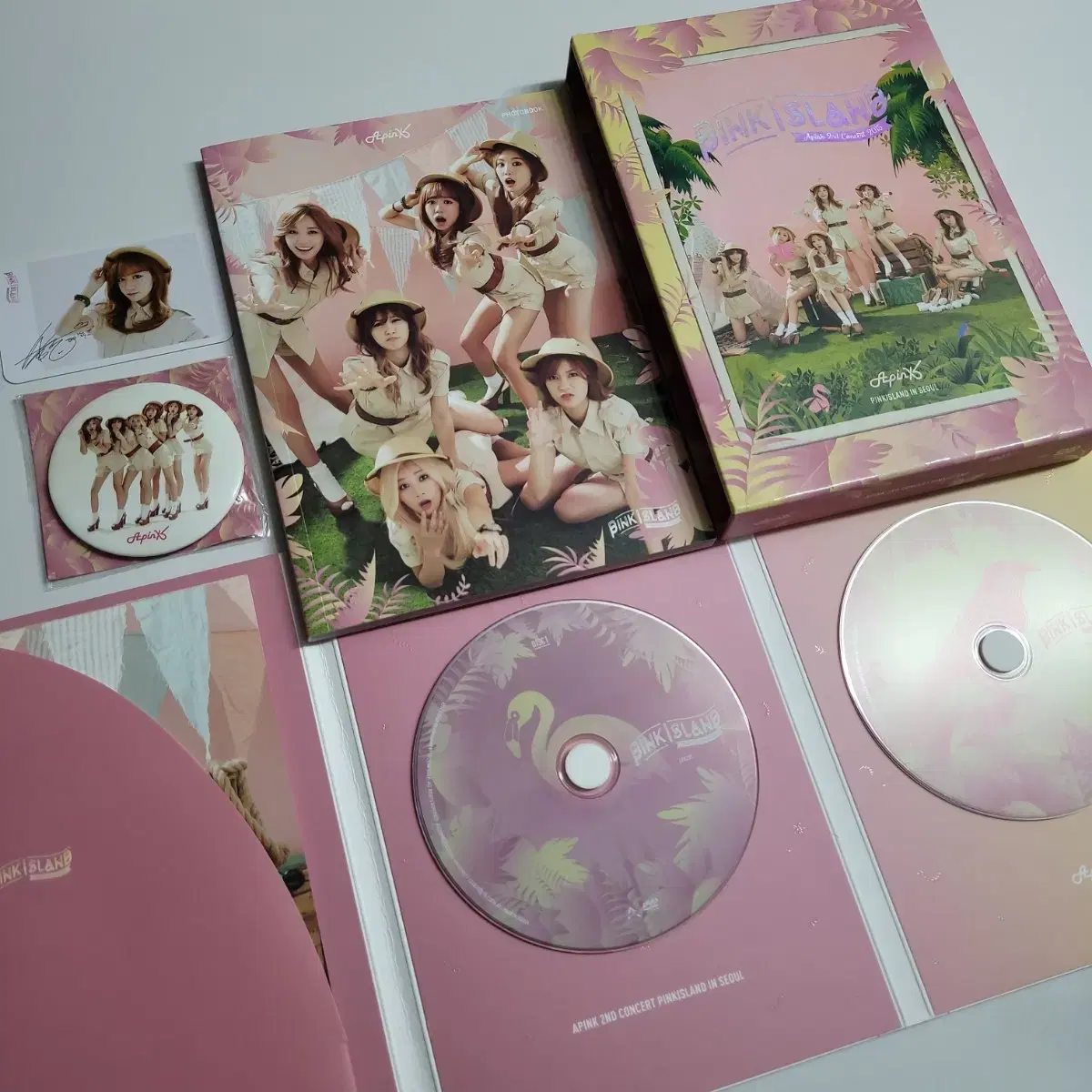 에이핑크 핑크아일랜드 콘서트 DVD 포토북 엽서 포카 손거울 일괄 판매