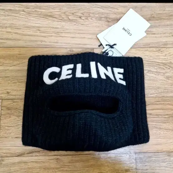 [OS] 셀린느 CELINE AW21 자수 울 앙고라