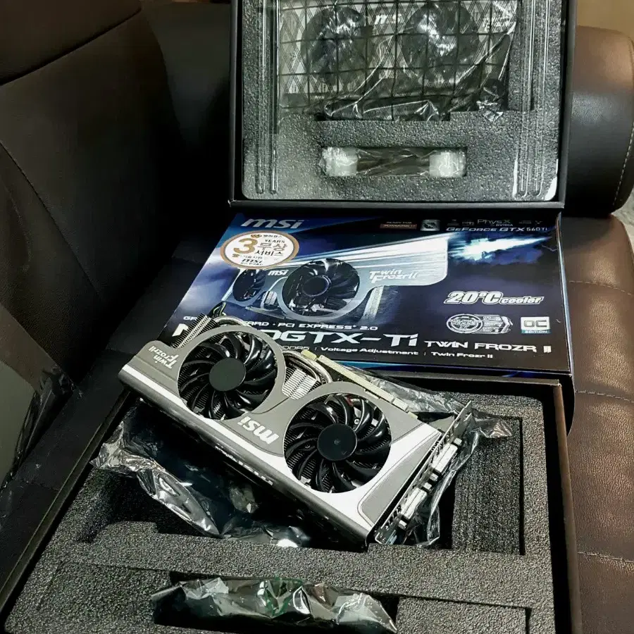 GTX560Ti 트윈 프로져(MSI) 소장용 그래픽카드 판매합니다.