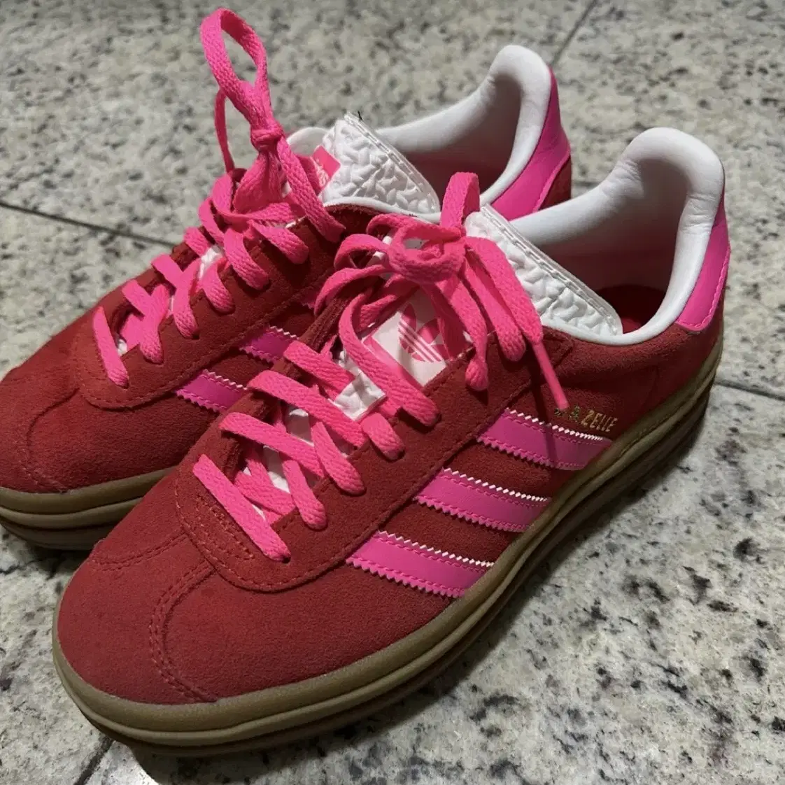 (W) Adidas Gazelle Bold Collegiate 235