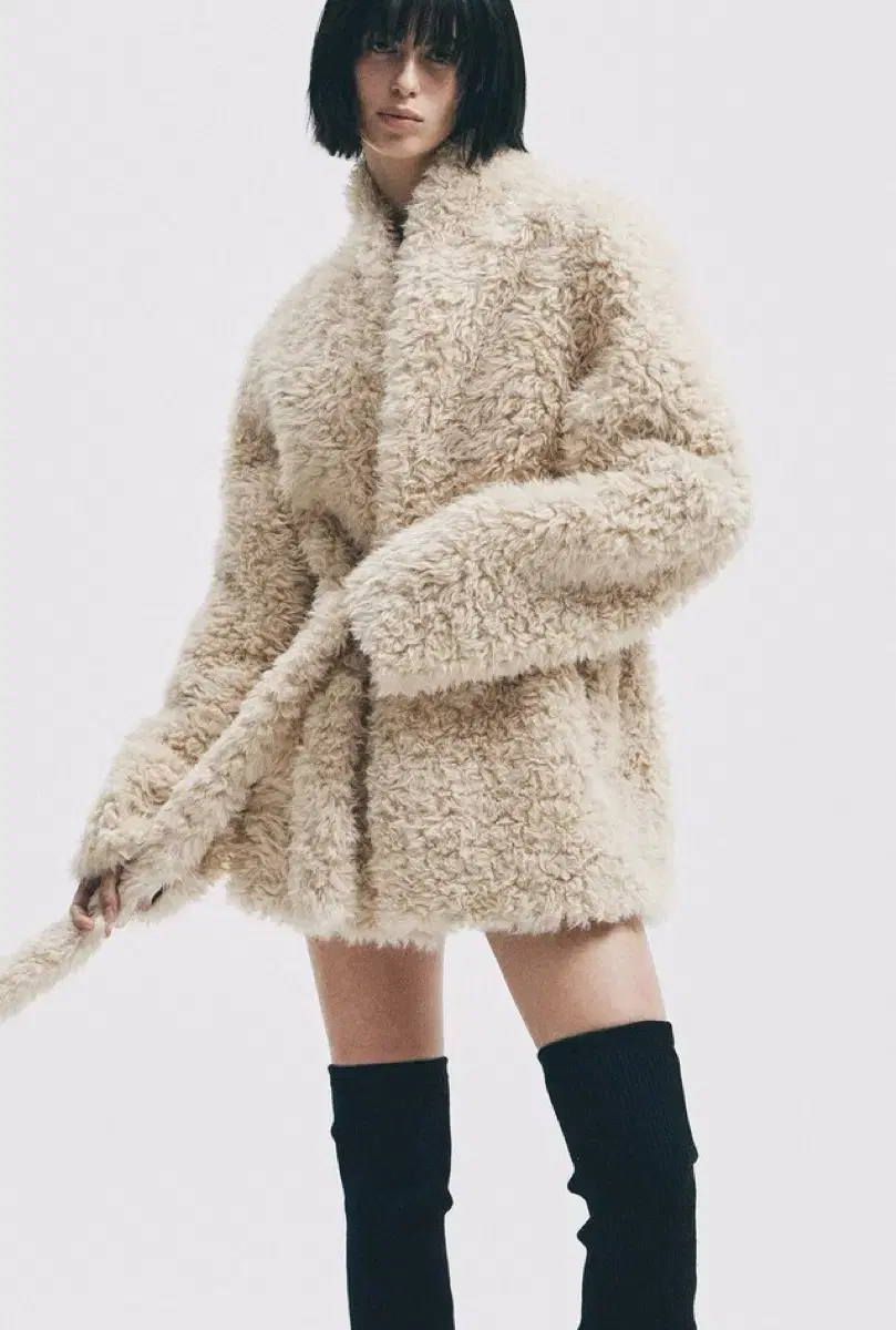 FORHER STRAP HAIRY FUR JACKET (BEIGE) 포허