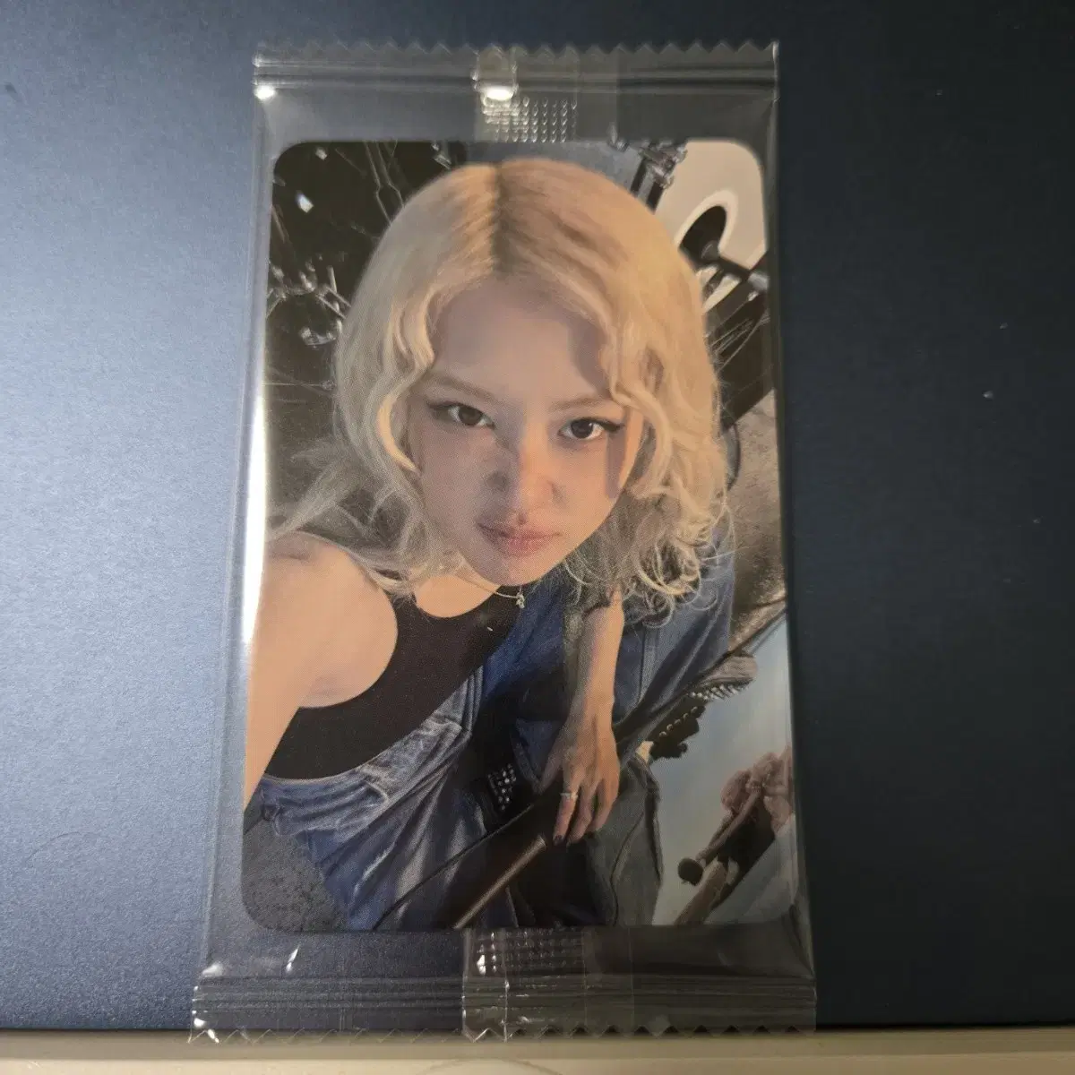 Rose Keta fansign entry pre-order benefit photocard