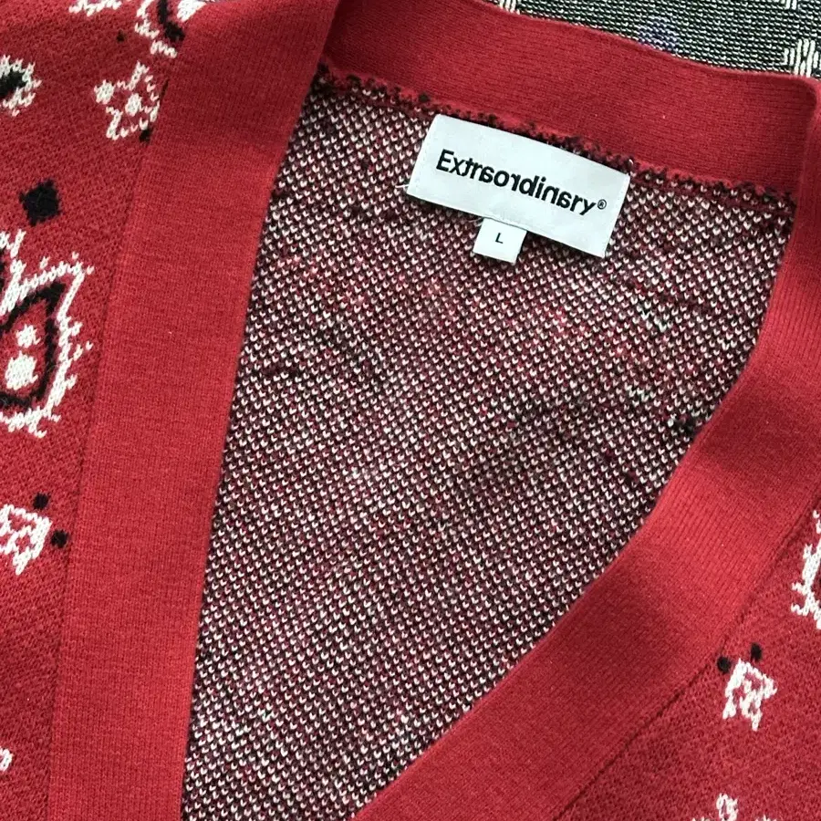 엑스트라오디너리 BANDANA CARDIGAN RED 가디건