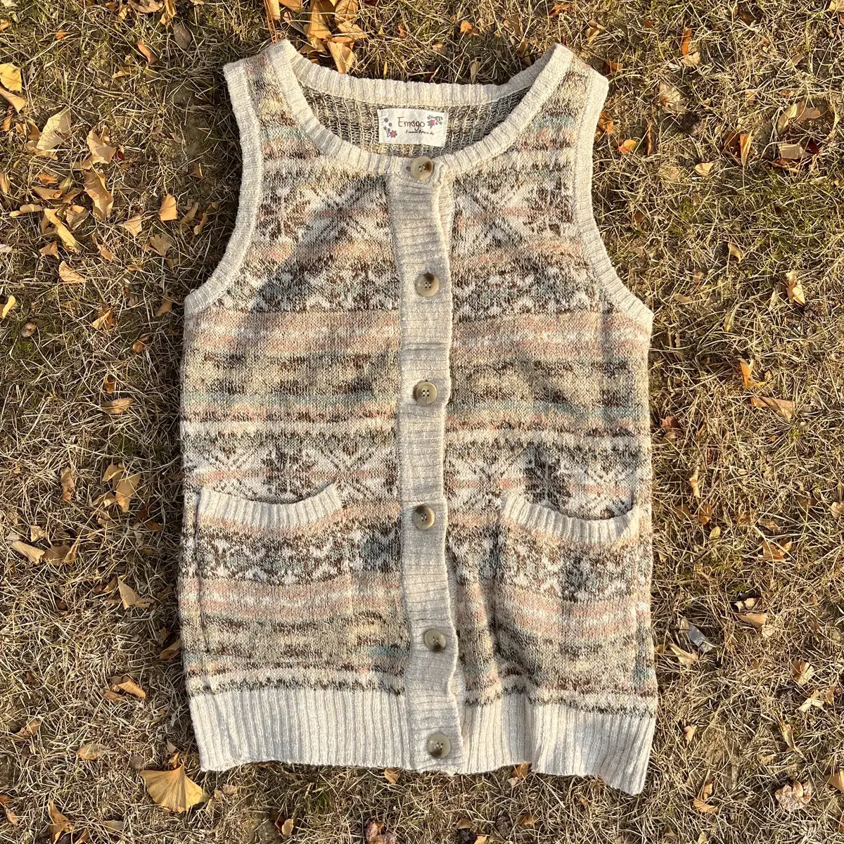 EMAGO knit vest