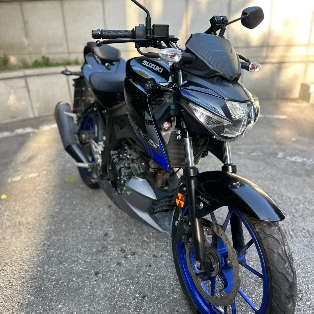 23년식 스즈키 gsxs125 gsx-s125