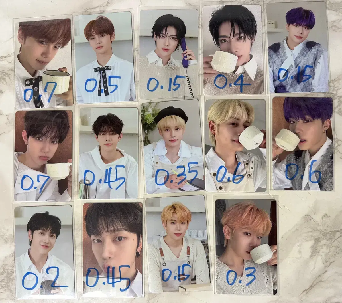 Zerobaseone 2025 seasons greetings photocard is for sale