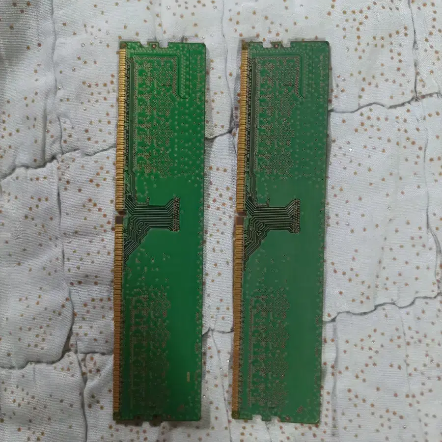 변색된 삼성 ddr4 3200AA 8gb