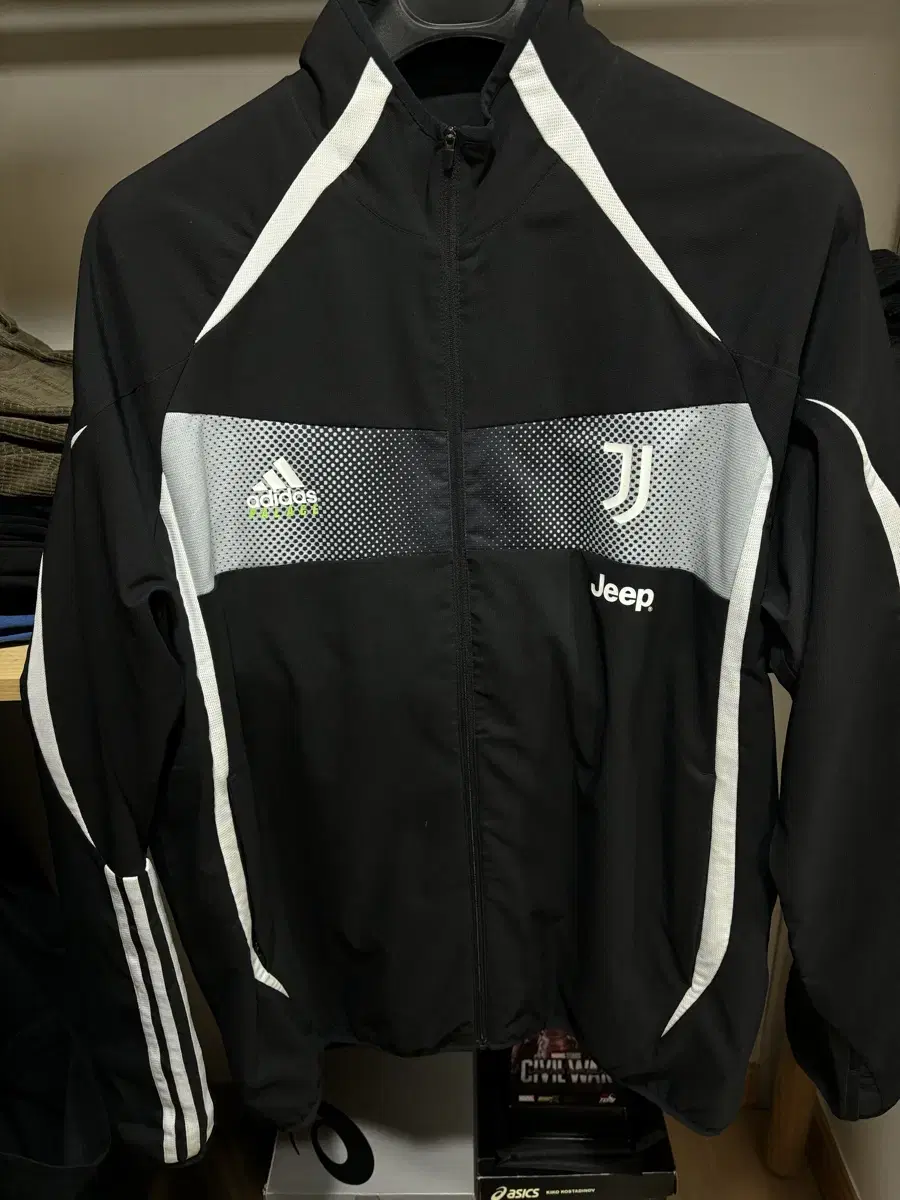 [L] Pallas Adidas Juventus Track Top Jacket