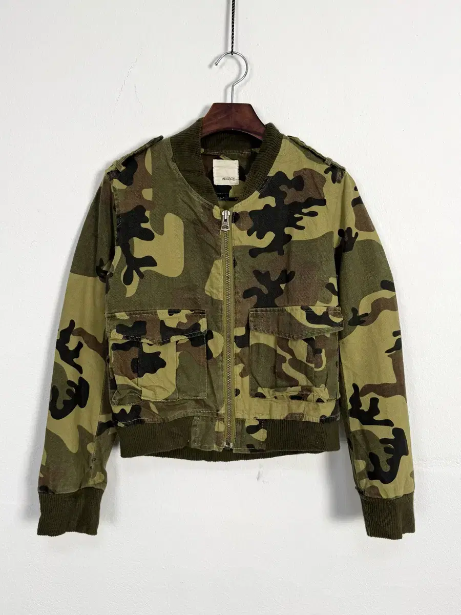 Moussy Camouflage cropped Jacket