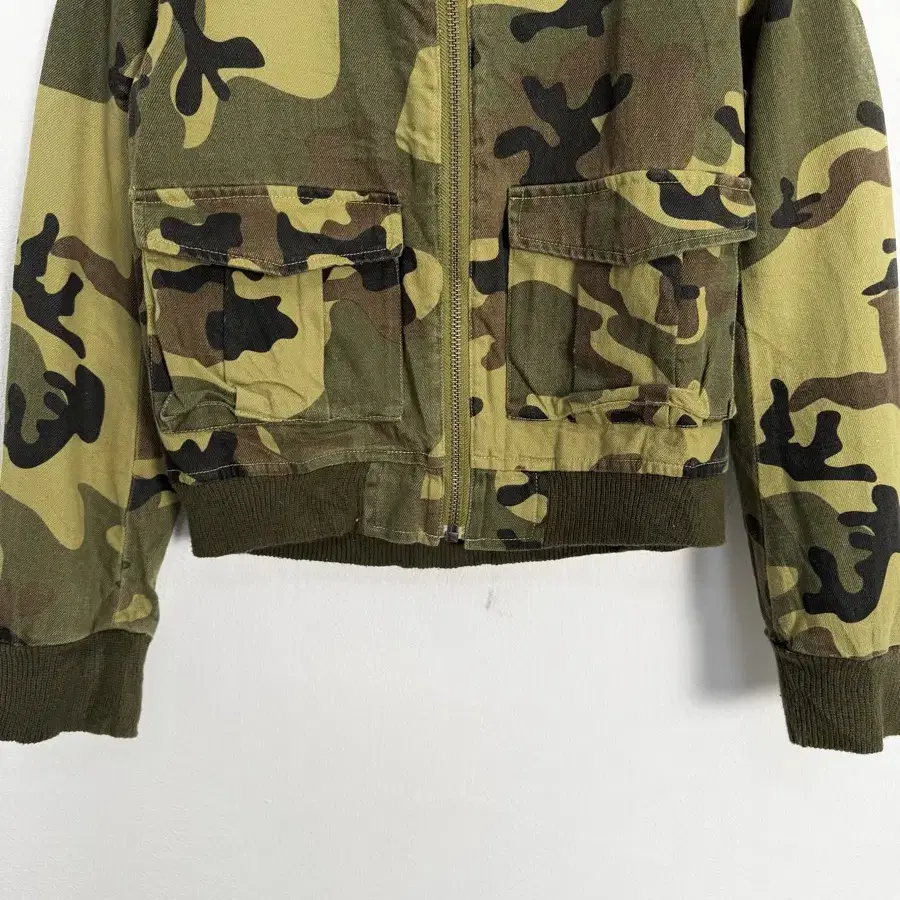 Moussy Camouflage cropped Jacket