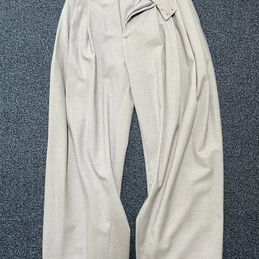 비긴202 five pleats wool pants