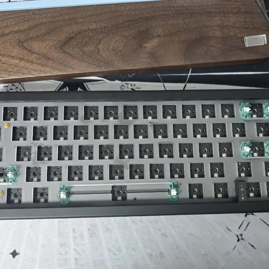 gmk67 블랙 베어본 판매합니다