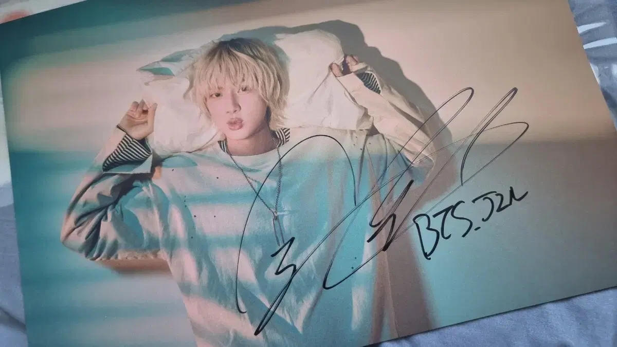 wts bts jin signed poster방탄소년단 진 사인 포스터.