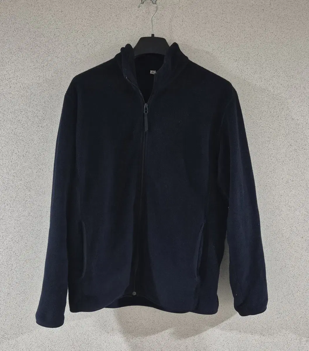 Uniqlo fleece jacket size XL