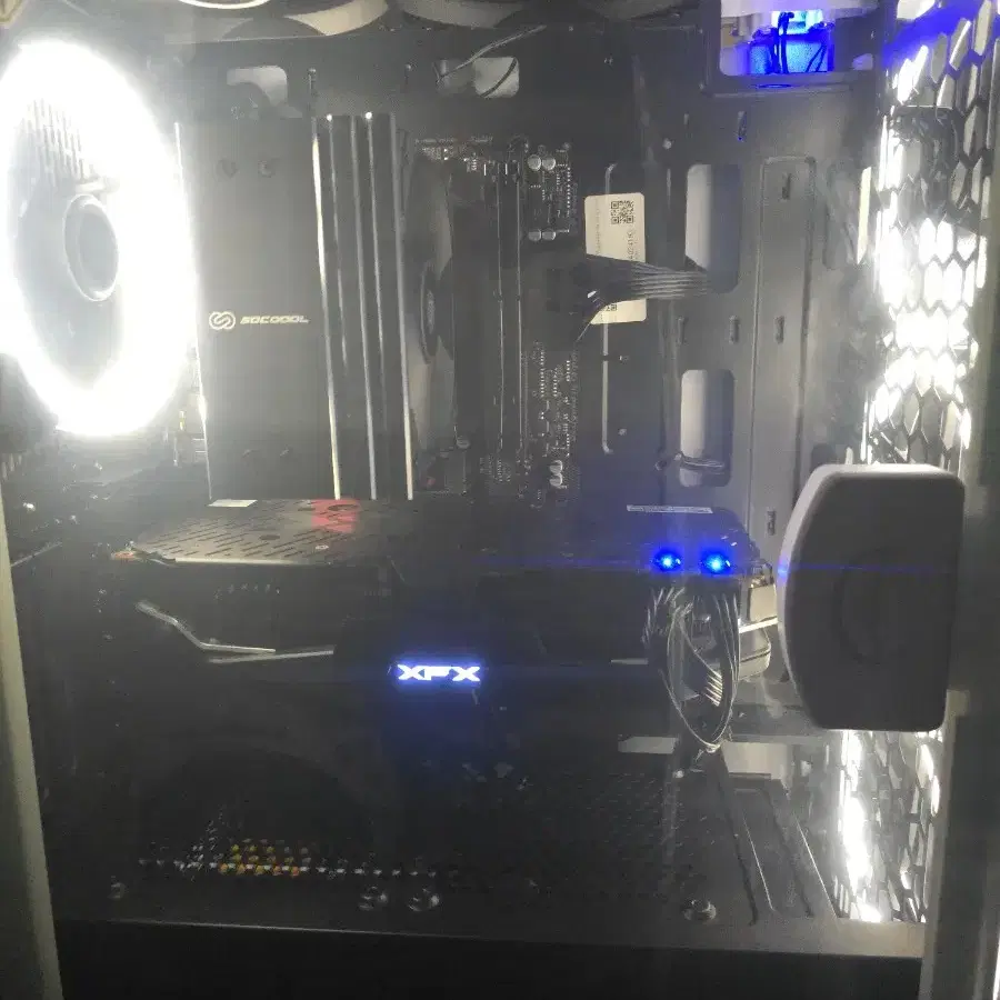 중고 게이밍컴퓨터 PC 3600 rx5700xt (rtx3060비슷)