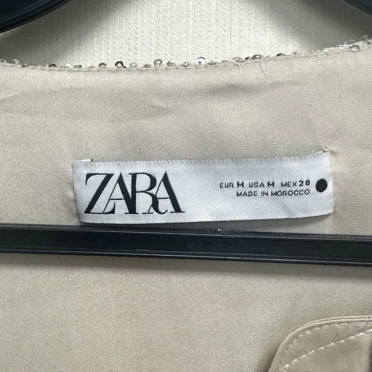 [새상품] ZARA 리미티드 실버 시퀸 집업자켓