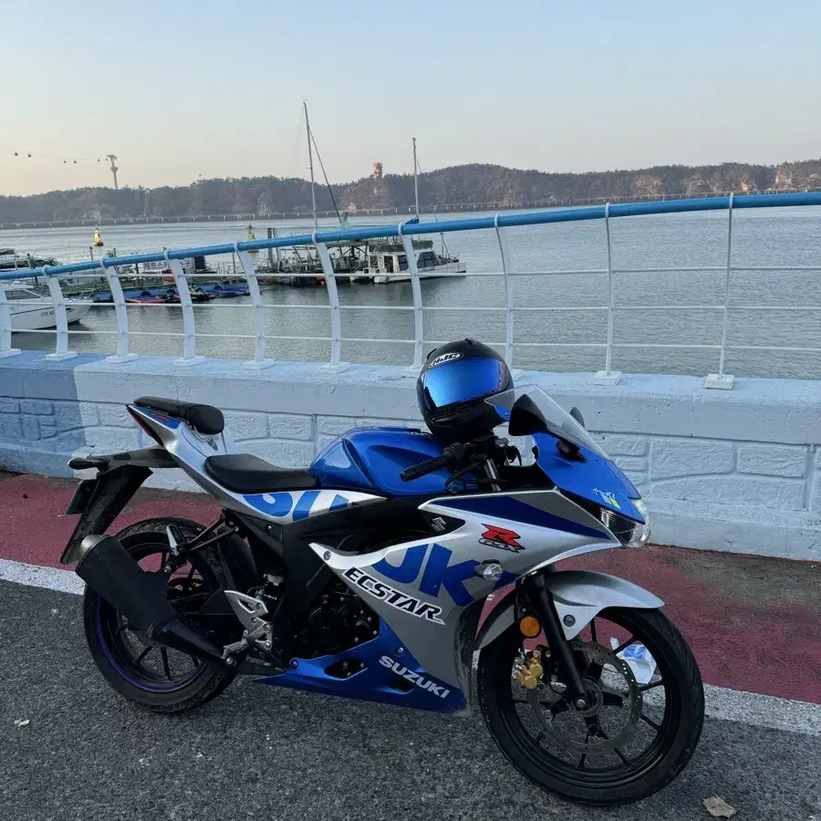 21년식 스즈키 gsx-r125 오토바이 판매