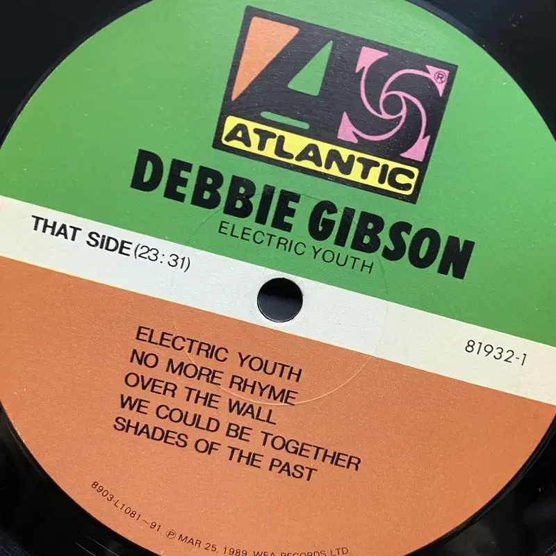 DEBBIE GIBSON LP / AA6896