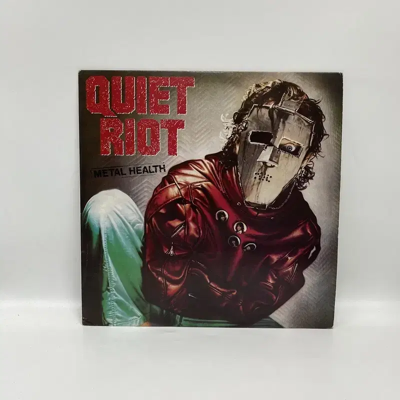 METAL HEALTH QUIET RIOT LP / AA6902