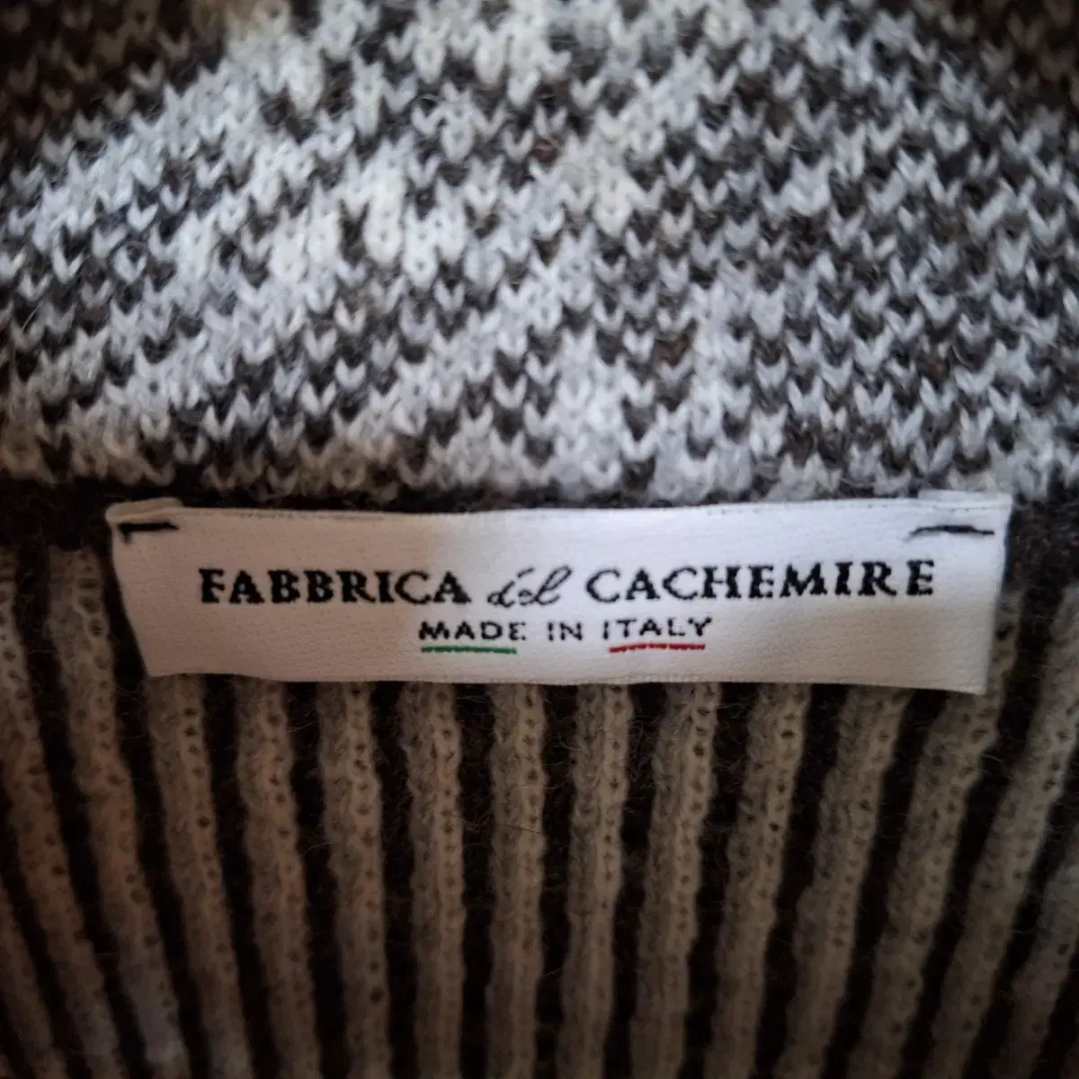 # FABBRICA CACHEMIRE(made in ITALY)