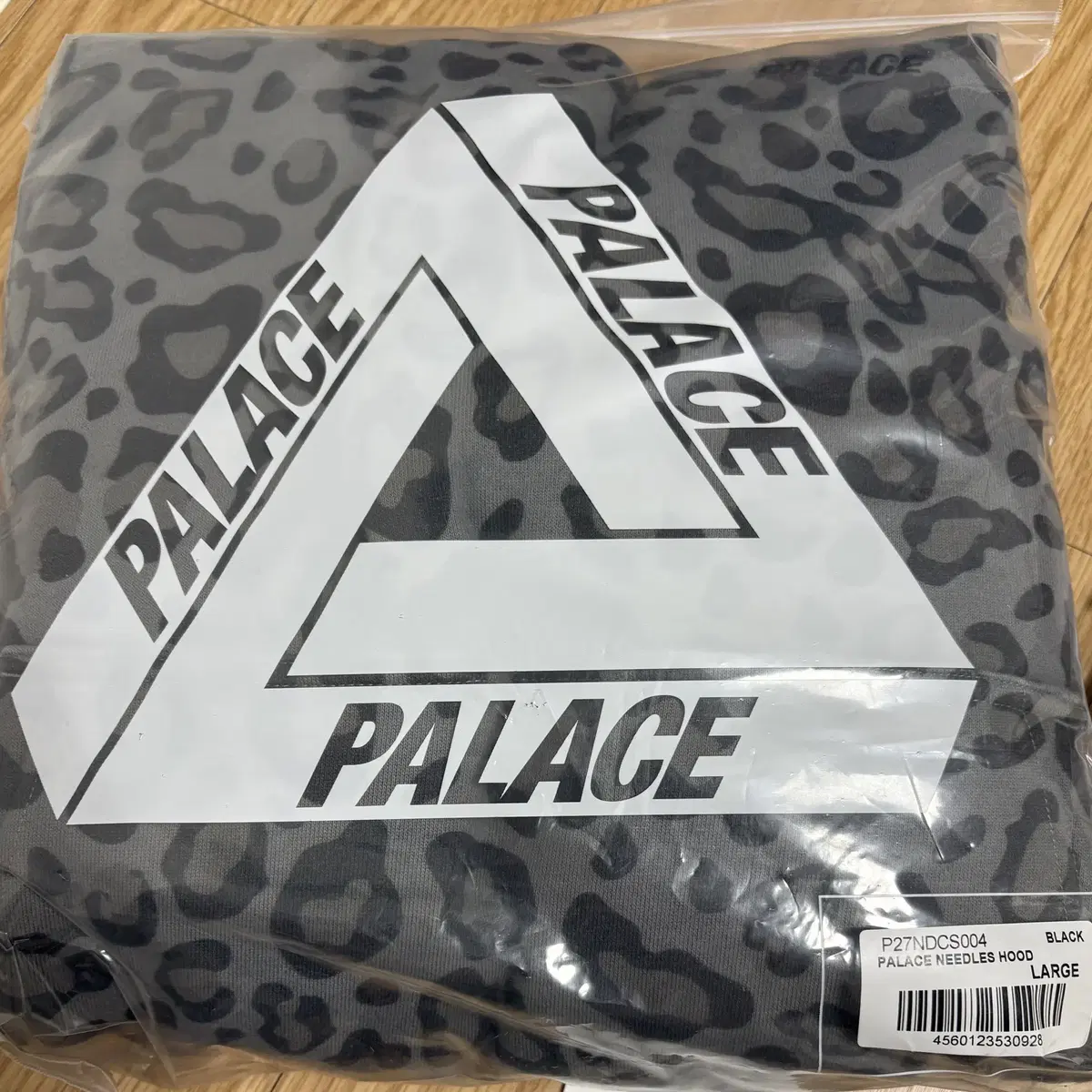 (L)팔라스 x 니들스 후드 / Palace x Needles