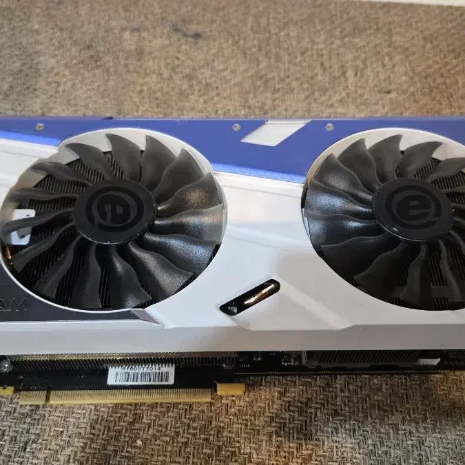 이엠텍 1080TI 11G 그래픽