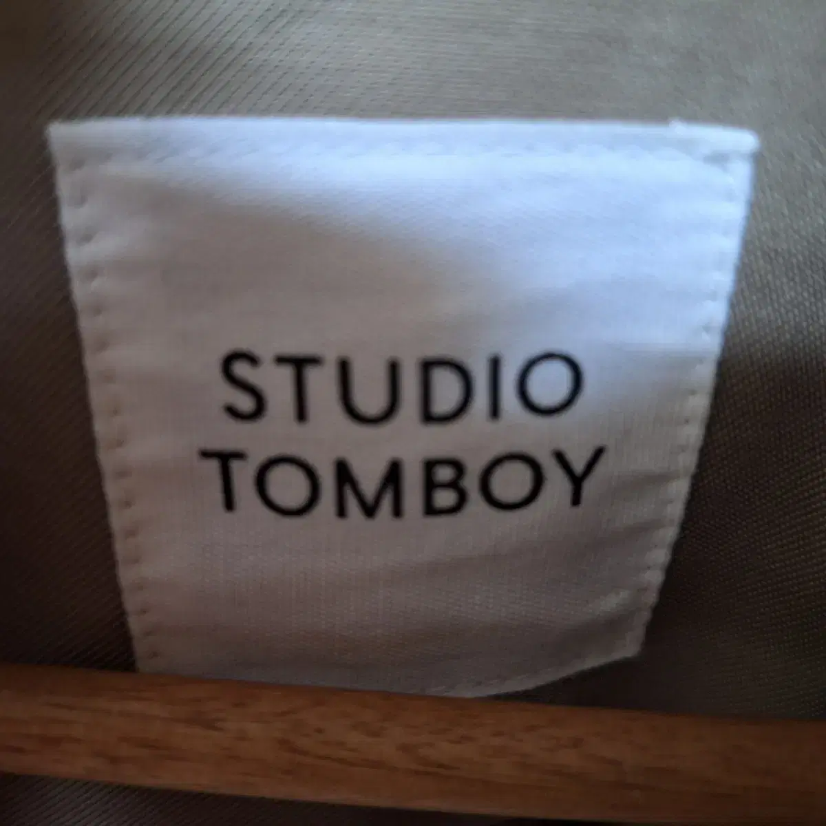 # STUDIO TOMBOY(F)165/88A