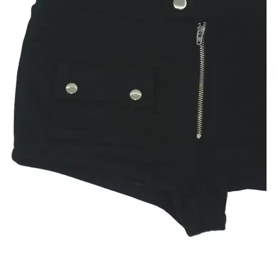 태 taae Three Belt Shorts 001