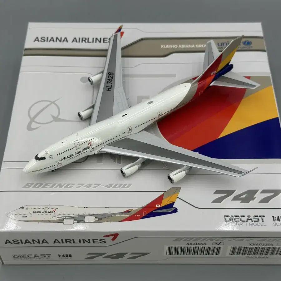 1/400 JC Wings 아시아나항공 B747-400 HL7428