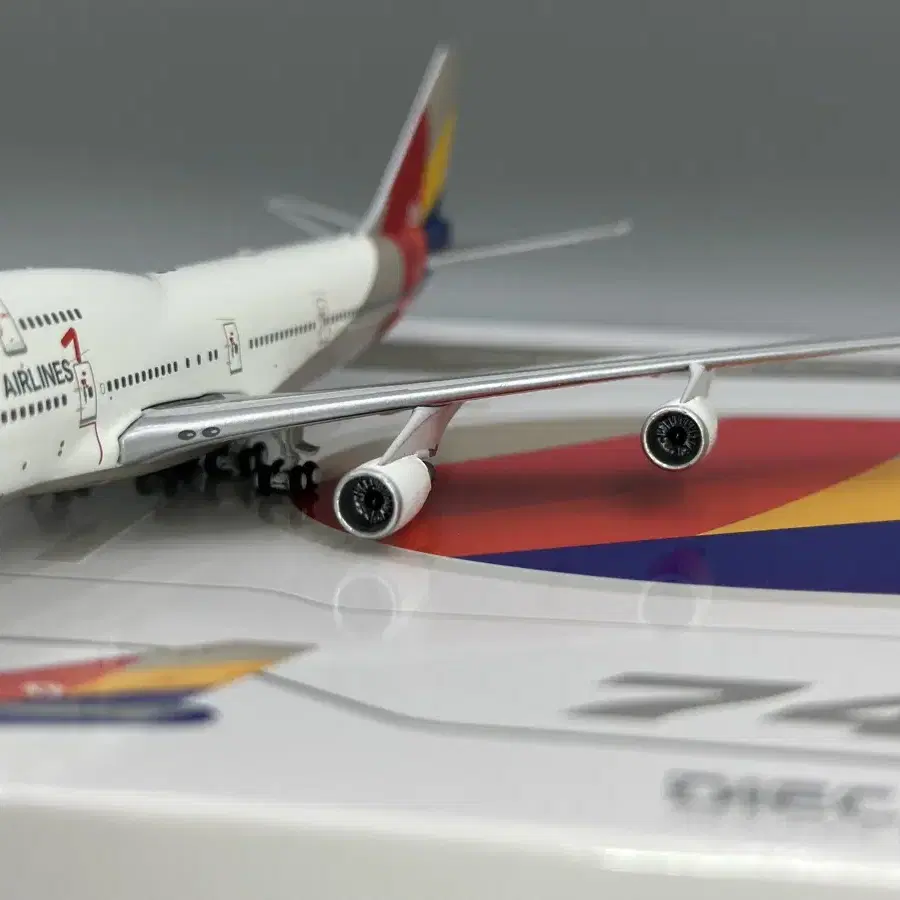 1/400 JC Wings 아시아나항공 B747-400 HL7428